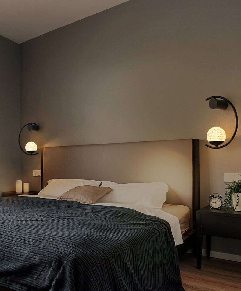 Modern Linear Wall Mounted Light Fixture Metal 1 Light Wall Sconce for Living Room