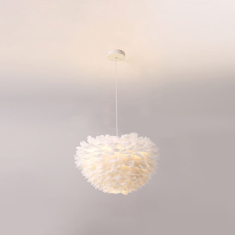 Lampadello a sospensione regolabile leggero moderno semplicità Globe Feather Affermazione per la camera da letto