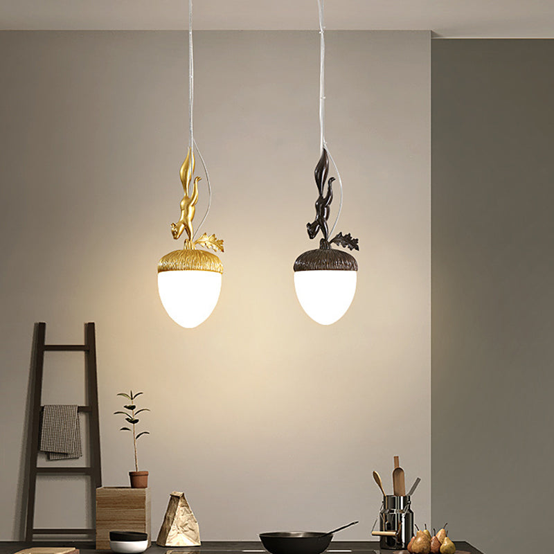 Nordic Style Pine Cone Hanging Light Creative Pendant Lamp with Aluminum Squirrel Lamp Holder