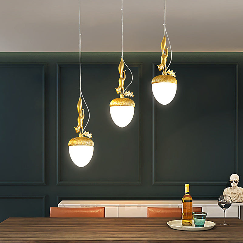 Nordic Style Pine Cone Hanging Light Creative Pendant Lamp with Aluminum Squirrel Lamp Holder