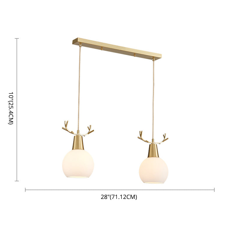 Messing gewei, lampje Noordse stijl metaalhangend licht met koepel melkglas tint