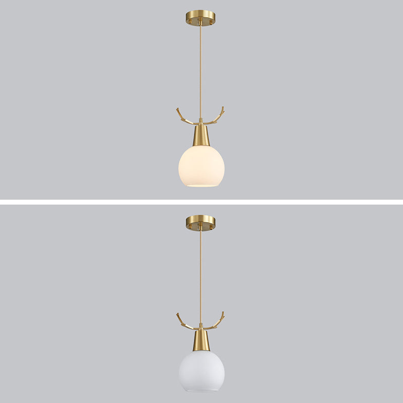 Messing gewei, lampje Noordse stijl metaalhangend licht met koepel melkglas tint