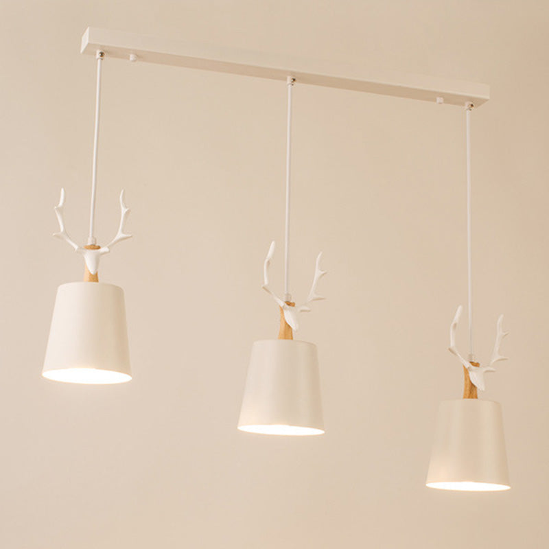 Decoración de ciervos de luz colgante de estilo nórdico de 3 bulb