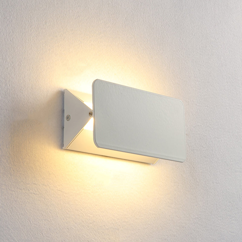 Lampada montata sul rettangolo metallico moderno funce da parete in stile minimalista moderno per soggiorno