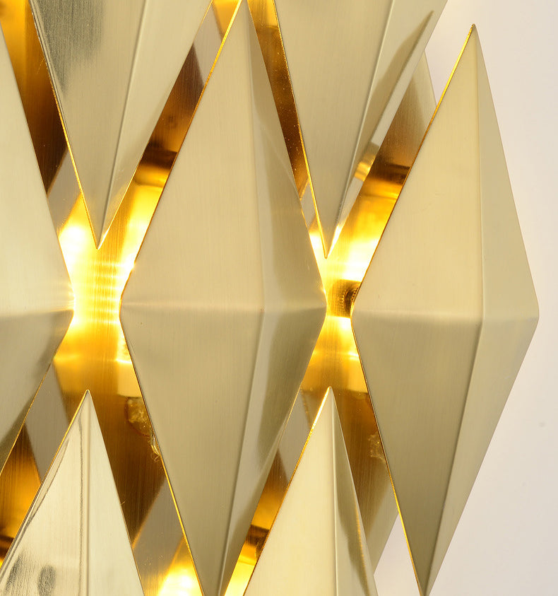 Electroplated Gold Diamond-shaped Wall Lamp Post-modern Style Metal Geometric Sconce Lights for Living Room