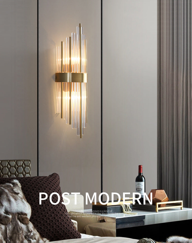 Transparente Kristall-LED-Wandlampe 23,5 "H Postmoderne Kupferleuchten für Wohnzimmer