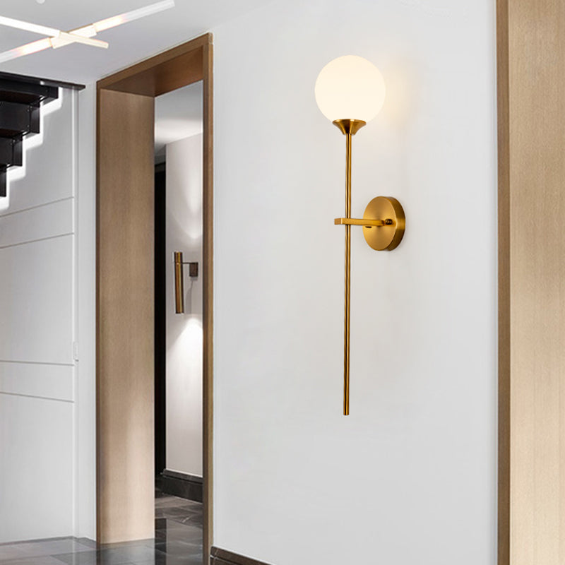 1-Light Wall Light in Modern Luxury Style Wrought Iron Wall Sconce with Globe Glass Shade