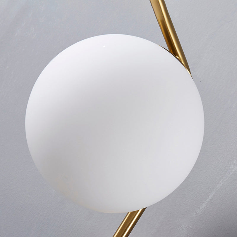 Zeitgenössische globale Wandmontagleuchte Milchglas Wandmontagelampe für das Restaurant