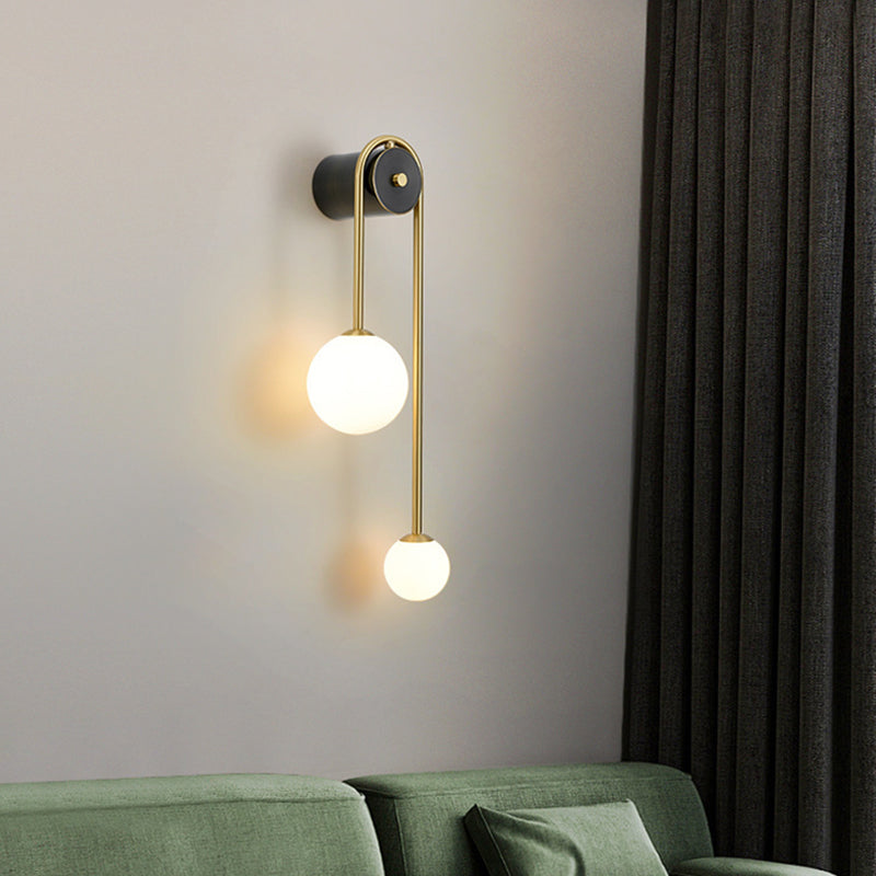 Zeitgenössische globale Wandmontagleuchte Milchglas Wandmontagelampe für das Restaurant