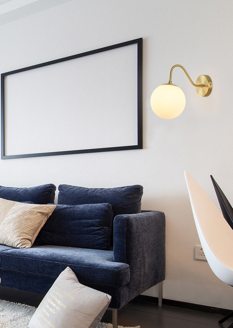 Zeitgenössische globale Wandmontagleuchte Milchglas Wandmontagelampe für das Restaurant