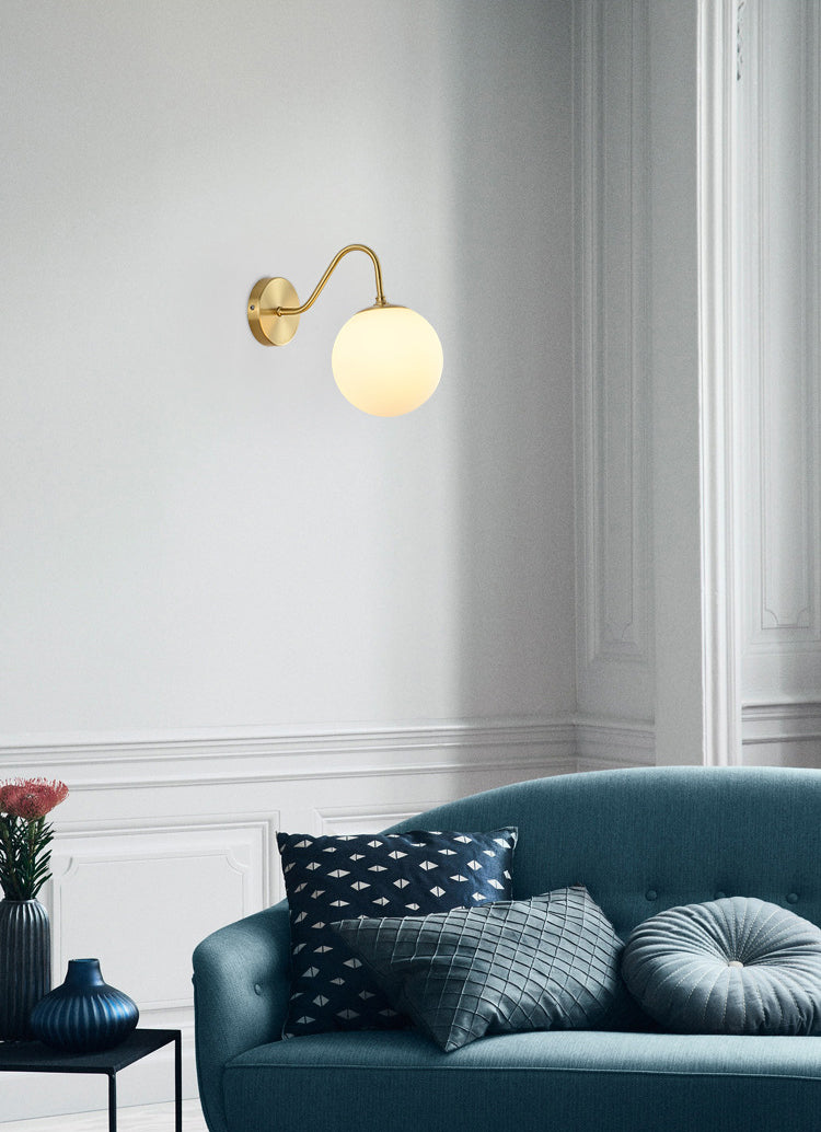 Zeitgenössische globale Wandmontagleuchte Milchglas Wandmontagelampe für das Restaurant