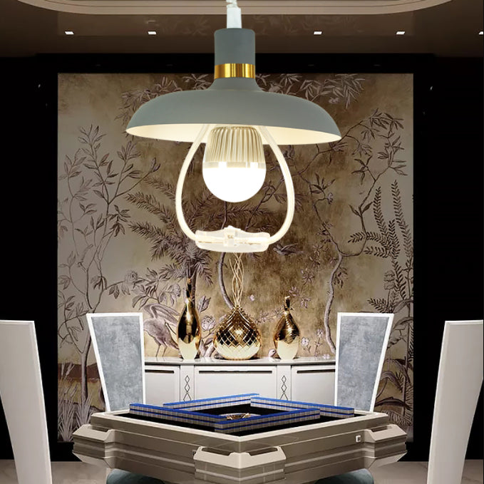 1 Light Round Round Pendants Lighting Metal Industrial Metal Prowing Lamping avec poignée de traction
