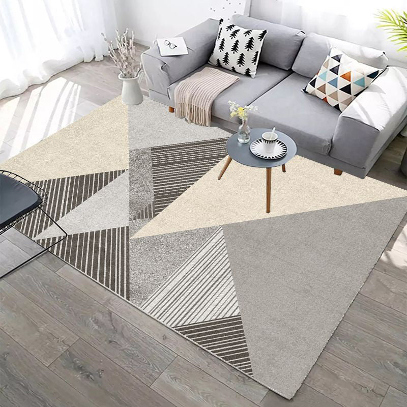 Distinctive Simple Contemporary Rug Triangle Design Area Rug Polyester Anti-Slip Backing Area Carpet for Living Room