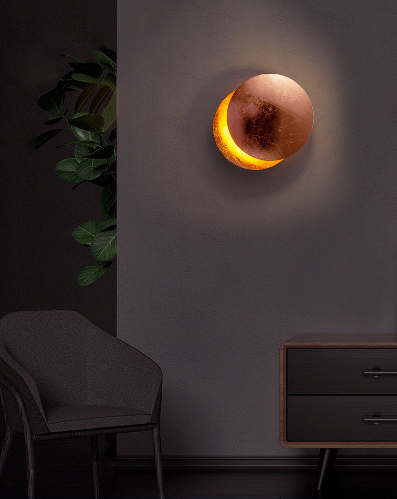 Estilo nórdico Rotable Solar Eclipse Splipse Splipe Metal Metal Redone Red Red Cull Moon Lámpara de montaje para dormitorio para dormitorio