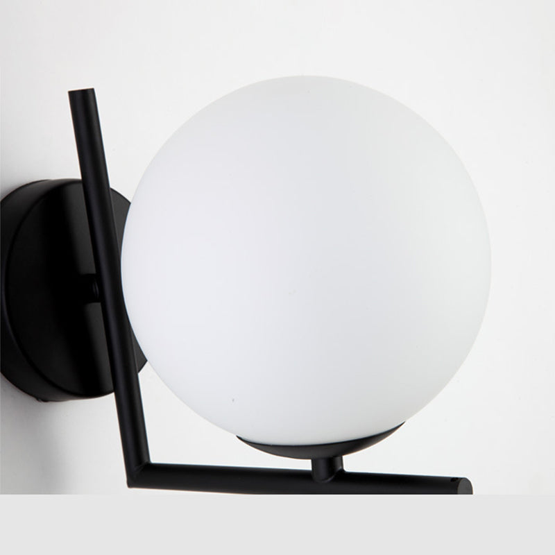 Zeitgenössische globale Wandmontagleuchte Milchglas Wandmontagelampe für das Restaurant