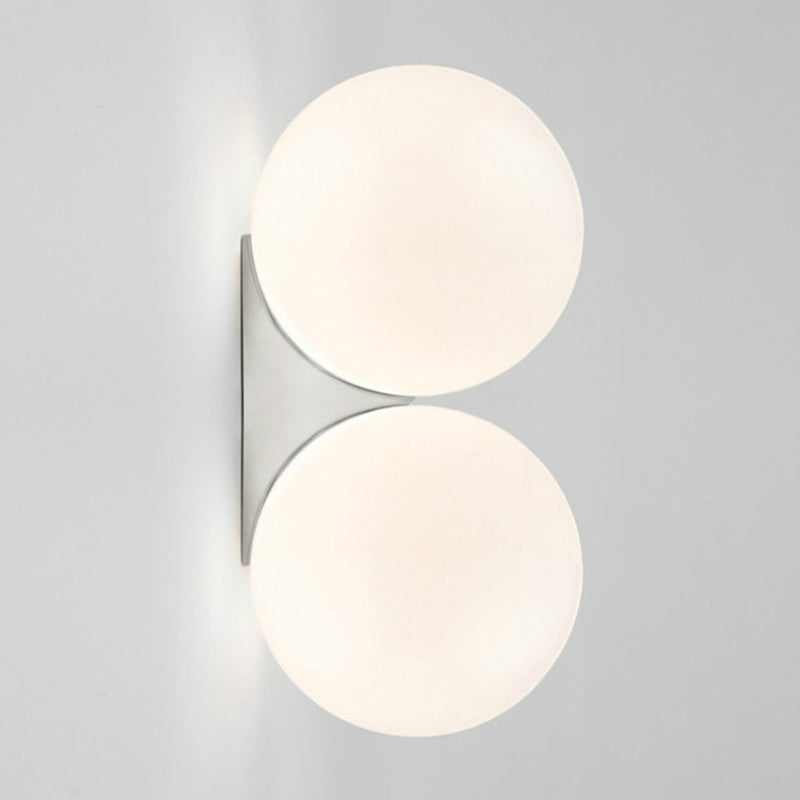 Globe Bedroom LED Wall Sconce in Modern Simplicity Wrought Iron Wall Light with Glass Shade