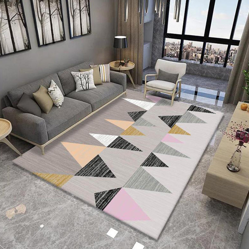 Stylish Triangle Pattern Area Rug Decorative Contemporary Polyester Rug Non-Slip Backing Indoor Carpet for Home Decor