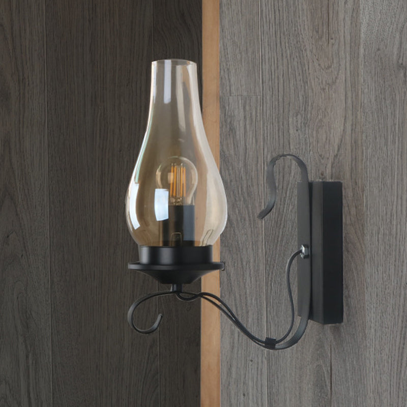Schwarz 1-Licht Wandleuchte im industriellen Vintage-Stil schmiedeeisernen Indoor-Wandlicht mit Bernsteinglasschatten