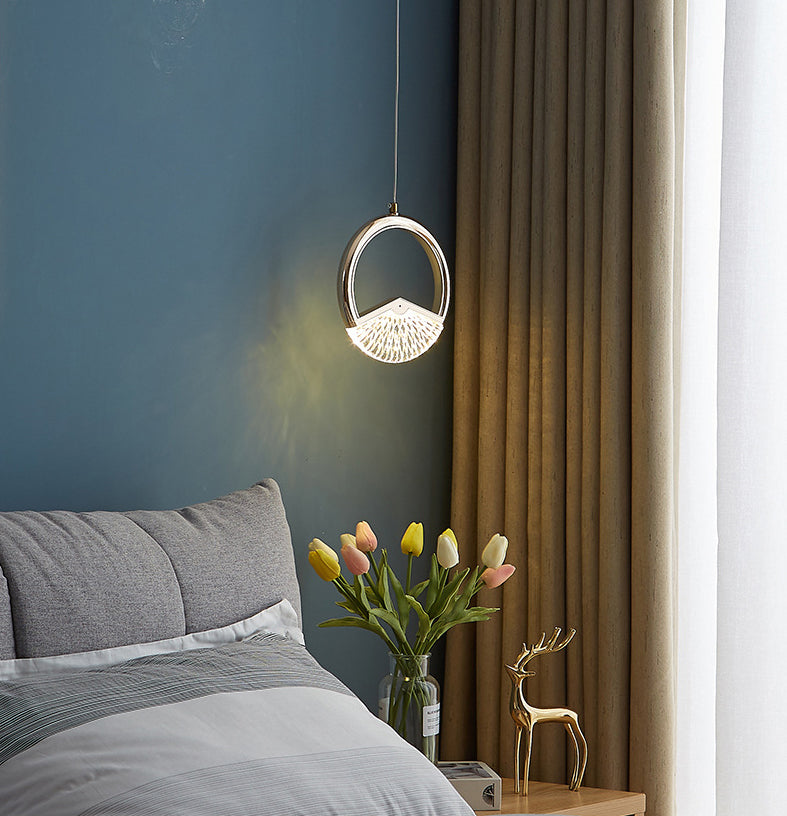 Gold geometrische LED-LED-Anhänger Licht im modernen Luxusstil Zine-Alloy-Hanglicht mit Acrylschatten