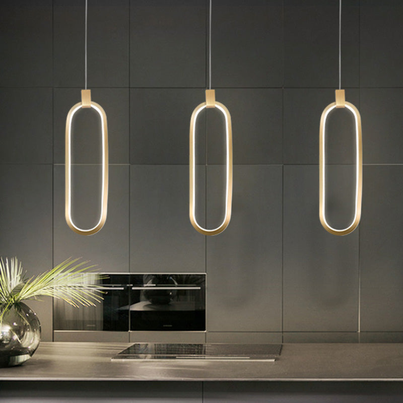 Gold längliches LED -Anhänger Licht im modernen prägnanten Stil Aluminium hängen Licht mit Silikonschatten