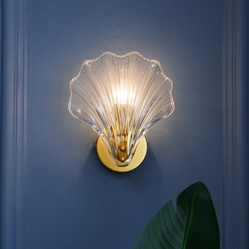Shell Shaped Wall Sconce Lighting Modern-Style Glass Bedroom Sconce Light Fixture in Clear