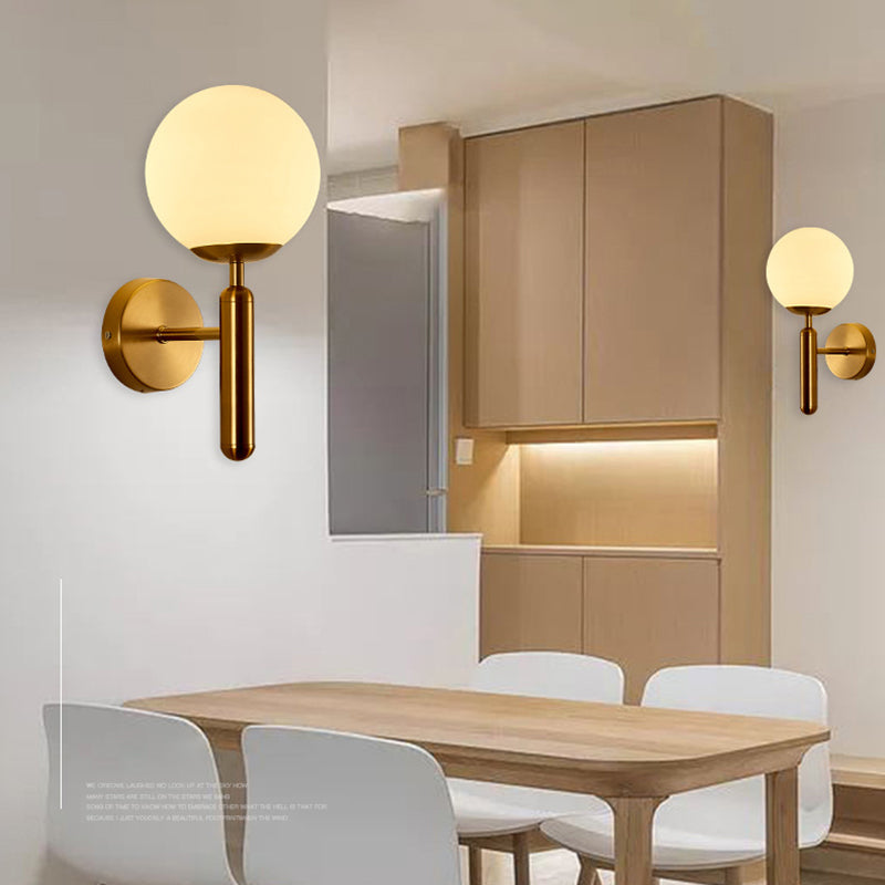 1-Licht-Glas-Globus-Wandlampe 12,5 Zoll Höhe Nordischer Metallleuchten für Treppenhaus