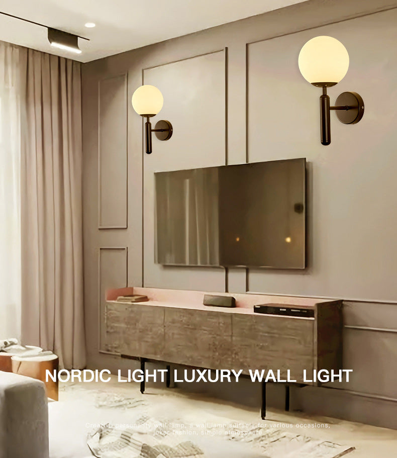 1-Licht-Glas-Globus-Wandlampe 12,5 Zoll Höhe Nordischer Metallleuchten für Treppenhaus