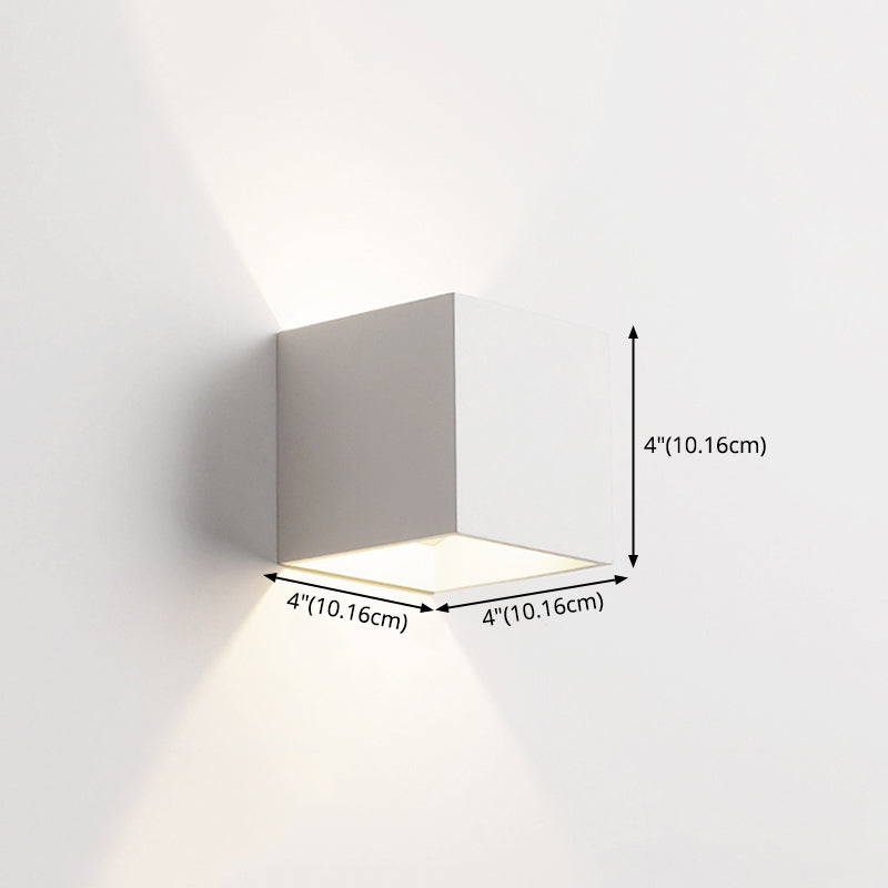 Stile moderno minimalista quadrato su e giù per le luci da parete in metallo a parete a LED