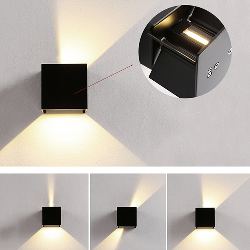 Stile moderno minimalista quadrato su e giù per le luci da parete in metallo a parete a LED