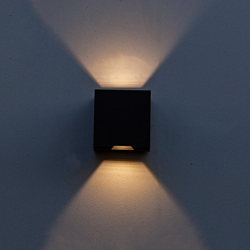 Moderno stile minimalista su e giù per la parete in metallo a parete a LED per parete esterna