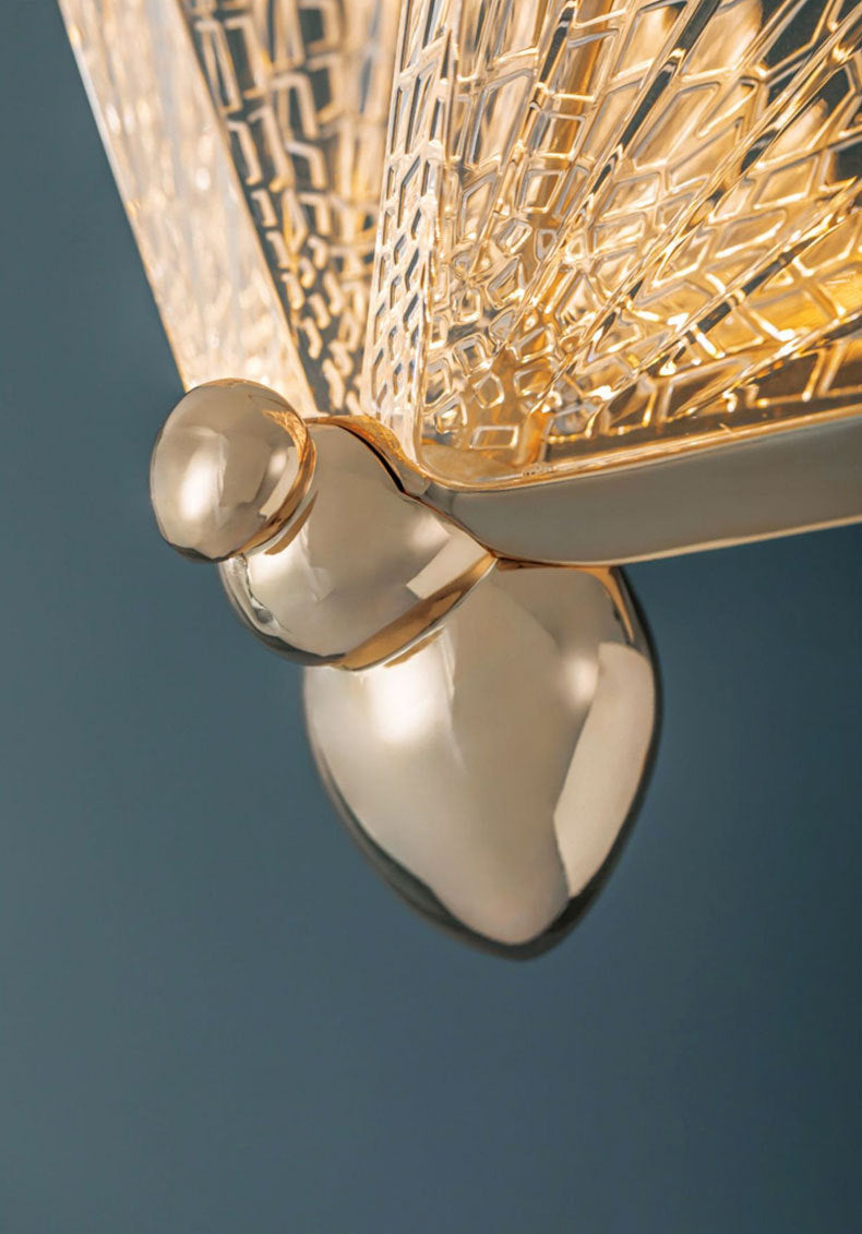 Luz colgante de mariposa dorada en estilo creativo moderno de hierro forjado que colgaba con sombra acrílica