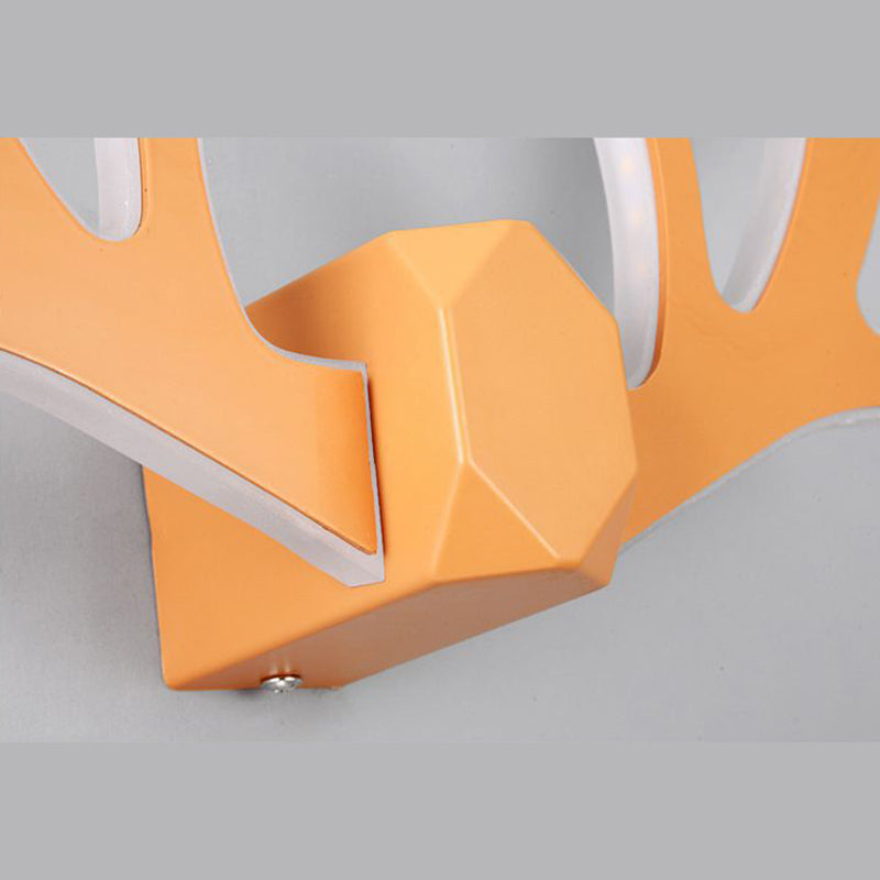 Lampada montata sulla parete di corna di cervo in metallo moderno lampada da parete da letto moderna