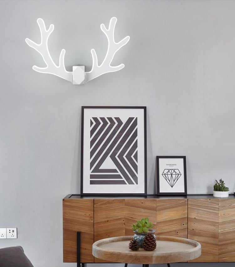 Lampada montata sulla parete di corna di cervo in metallo moderno lampada da parete da letto moderna