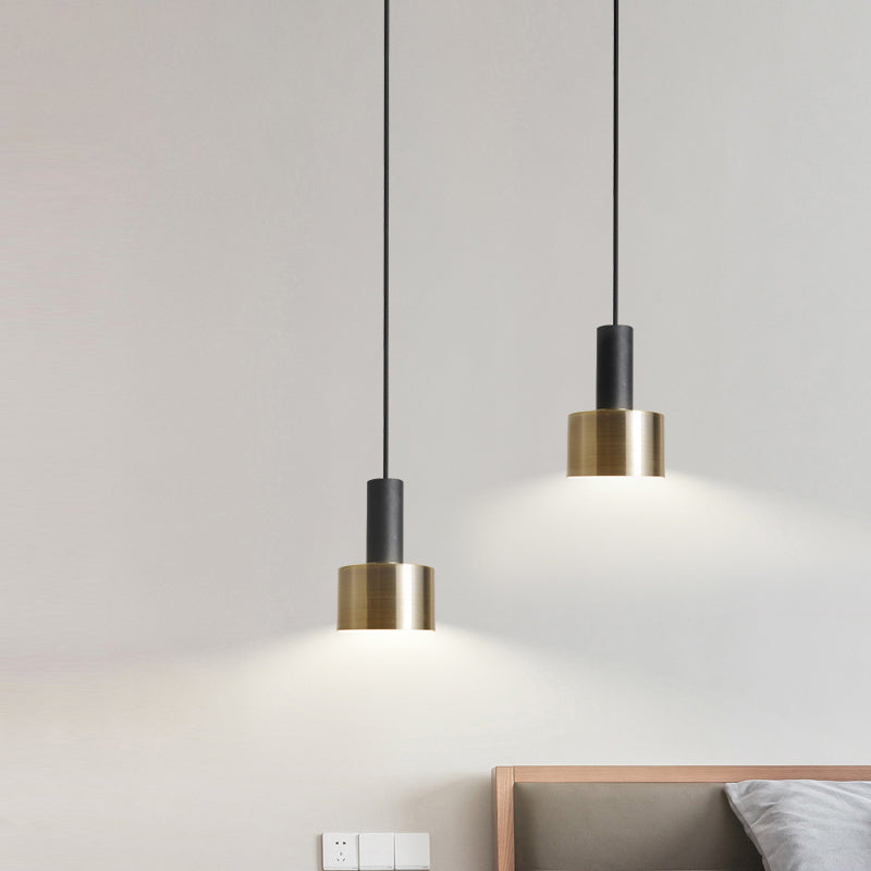 Metal Shaded Down Lighting Pendant Minimalist Style Pendant Lighting Fixture in Black