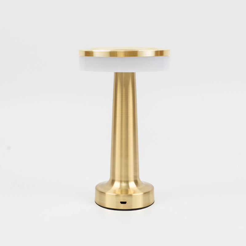 Lampada da tavolo in metallo tamburo Postmodernismo Oro LED Night Stand Light per sala da pranzo