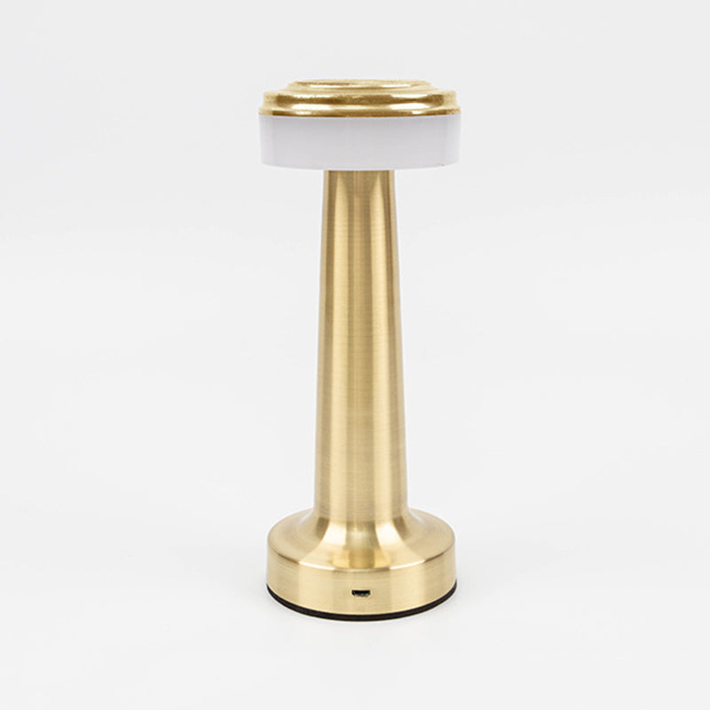 Lampada da tavolo in metallo tamburo Postmodernismo Oro LED Night Stand Light per sala da pranzo