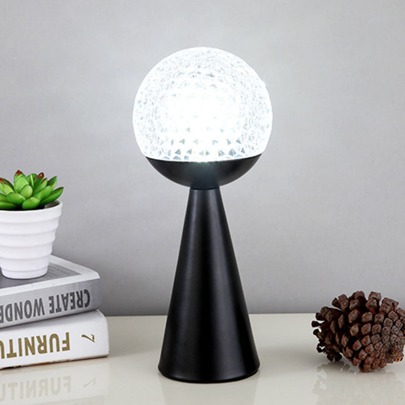 Lampada per palla da letto postmoderna e cono Night Acrilico Acrilico a bulbo singolo Luce