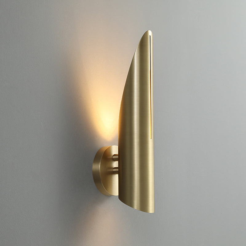 Shaded Metal Sconce Light Fixture Contemporary Wall Mounted Light Fixture for Bedroom