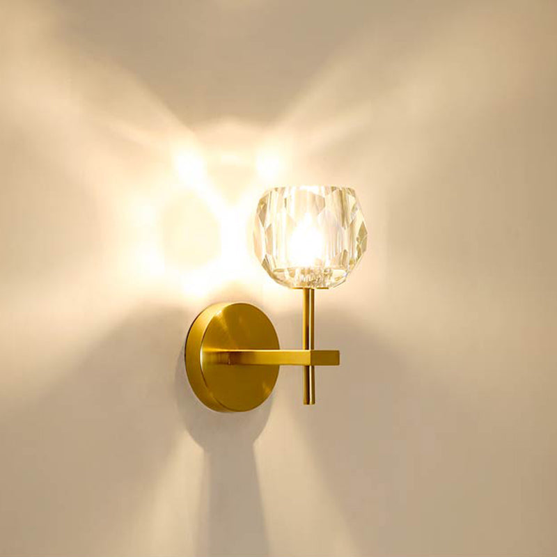 Modern Style Wall Lighting Fixture Gold Shaded Wall Mounted Light with Crystal Shade