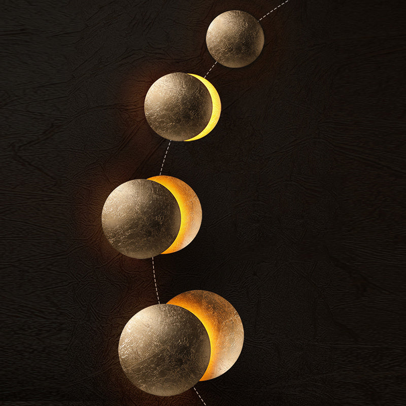 Metal LED Rotatable Wall Sconce in Modern Creative Style Gold Foil Circular Wall Lamp for Bedroom