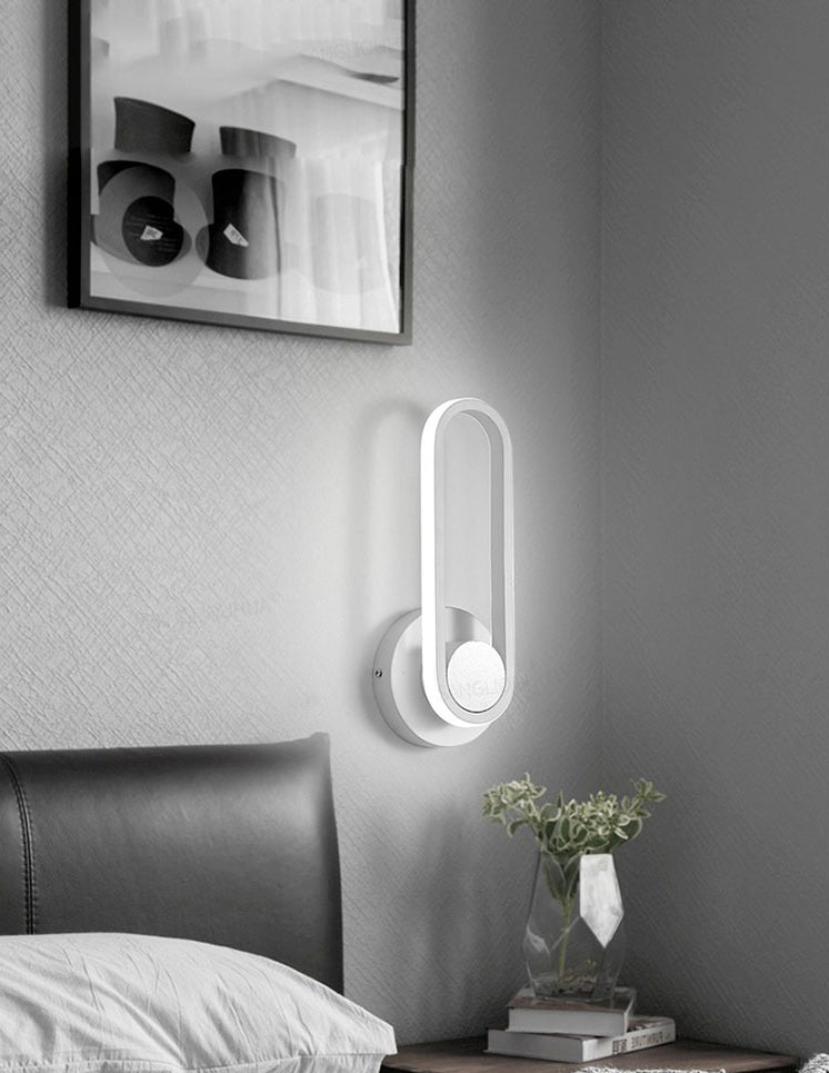 Oblong LED Rotatable Wall Lamp in Modern Creative Style Wrought Iron Wall Sconce with Silicone Shade