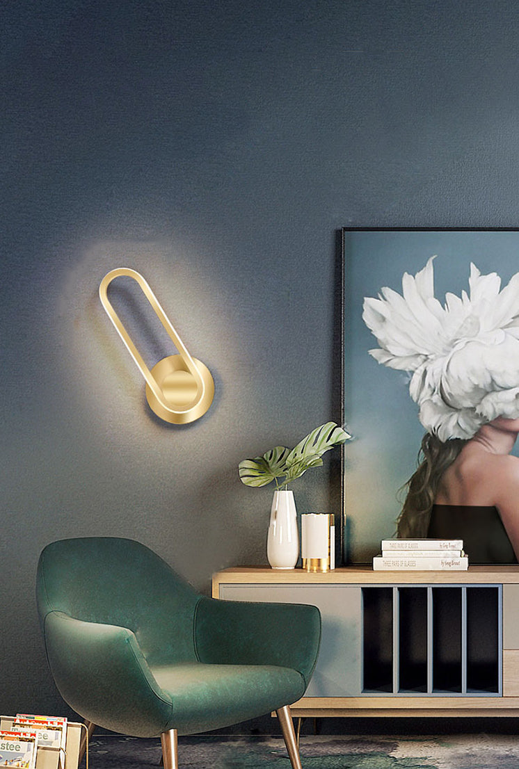 Oblong LED Rotatable Wall Lamp in Modern Creative Style Wrought Iron Wall Sconce with Silicone Shade