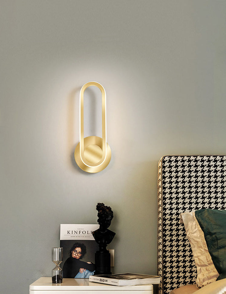Oblong LED Rotatable Wall Lamp in Modern Creative Style Wrought Iron Wall Sconce with Silicone Shade