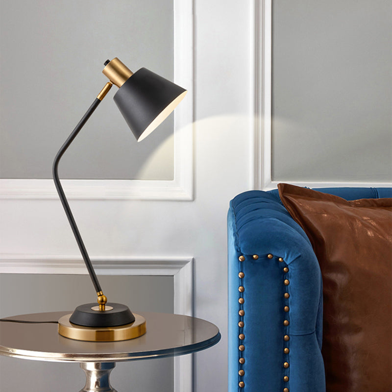 Bend Arm Table Lamp Nordic Metal 1-Bulb Study Room Desk Light with Swivel Shade