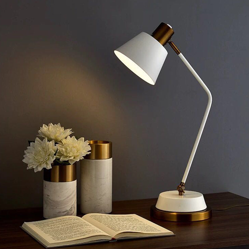 Bend Arm Table Lamp Nordic Metal 1-Bulb Study Room Desk Light with Swivel Shade