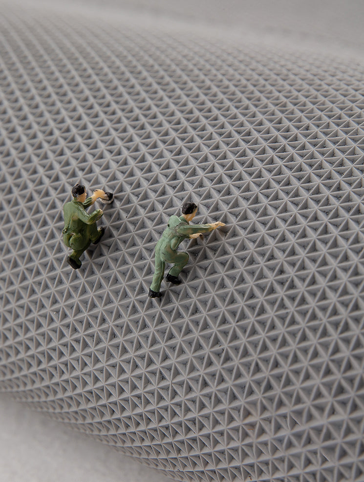 White Tone Relaxing Area Rug Polyester Buffalo Plaid Rug Non-Slip Backing Indoor Rug for Living Room