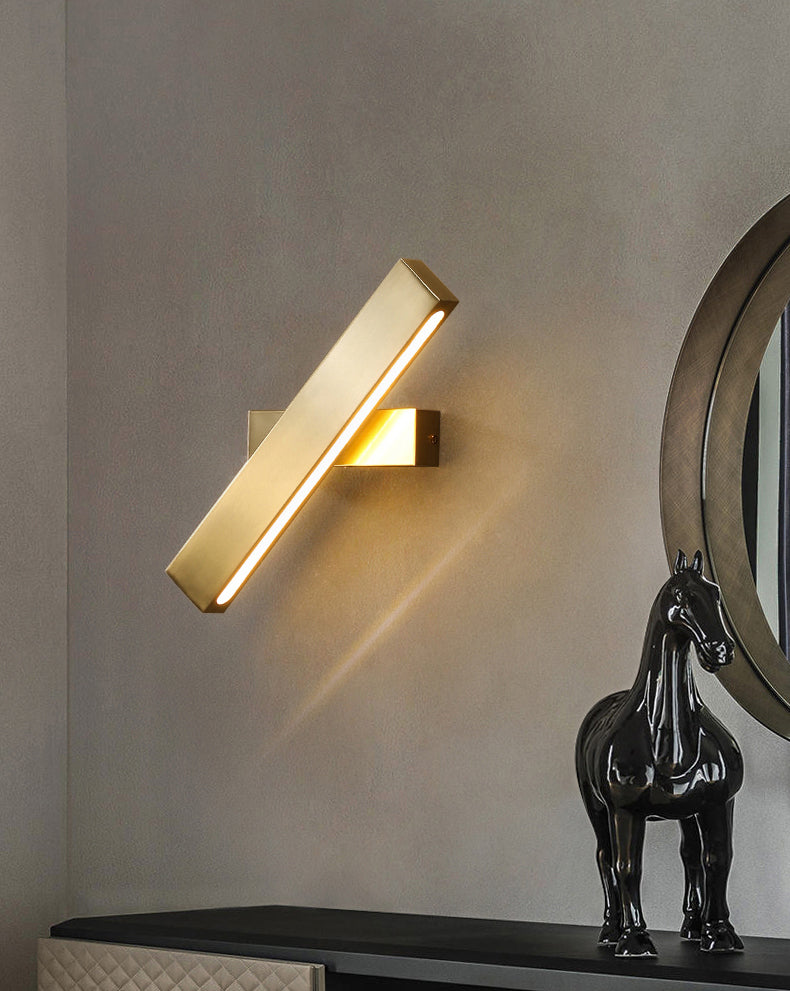 Lámpara de pared LED rectangular dorada en un tipo de pared rotatable de cobre de estilo de lujo moderno con sombra acrílica