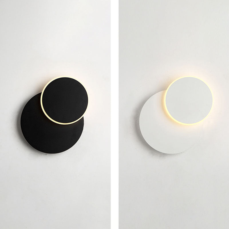Lámpara de pared LED circular acrílica en estilo creativo moderno de hierro forjado aplastador de pared rotatable para dormitorio