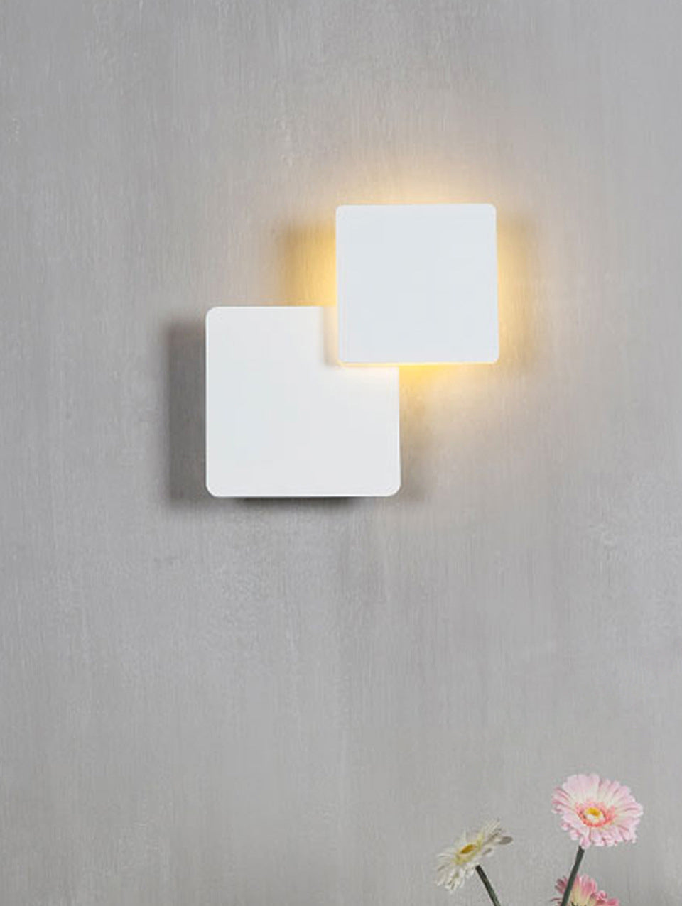 Nordic LED Wall Sconce Lighting Geometric Wall Lighting Fixture with Metal Shade