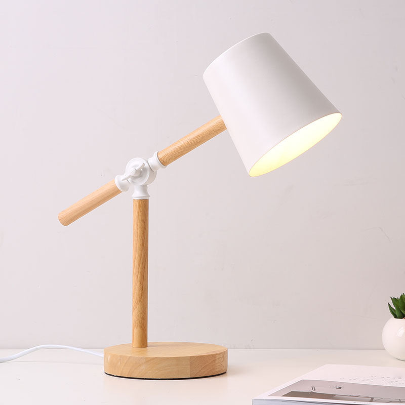 Lampada da tavolo con braccio oscillante in legno Macaron Lampada da lettura a 1 luce con paralume affusolato in metallo